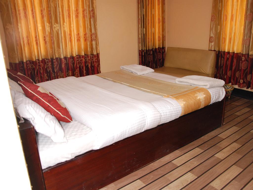 Elbrus Home Kathmandu Luaran gambar