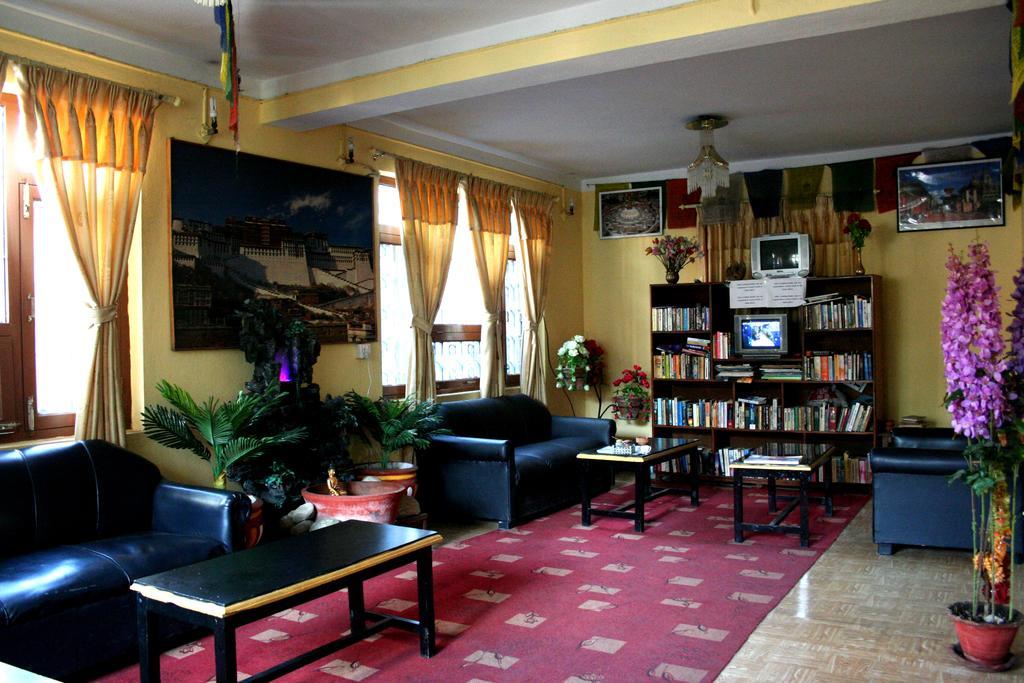 Elbrus Home Kathmandu Luaran gambar